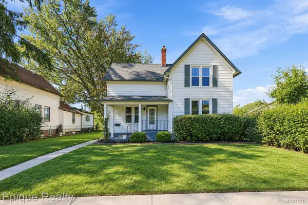 15 3rd Street, MountClemens, MI 48043