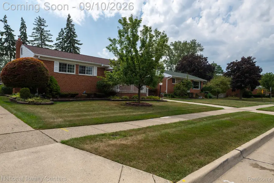 27923 Maplewood Street, Garden City, MI 48135 - #3