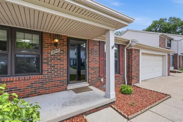 28047 Maple Forest Boulevard E #51, HarrisonTownship, MI 48045