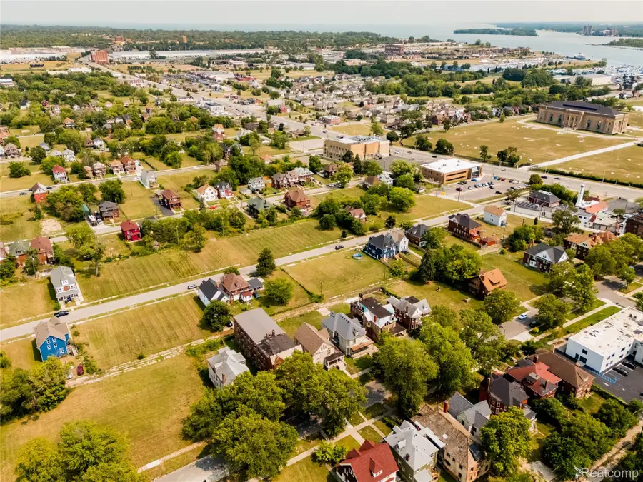 1574 & 1582 Cadillac Boulevard, Detroit, MI 48214 - #3