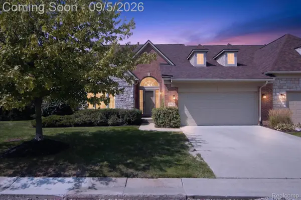 26121 Valhalla Drive, FarmingtonHills, MI 48331
