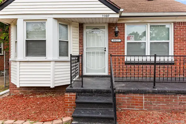 9037 Longacre Street, Detroit, MI 48228