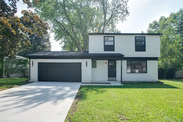 5969 Pleasant Drive, Waterford, MI 48329
