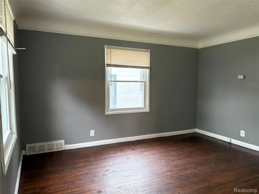 16036 Maddelein Street, Detroit, MI 48205 - #2