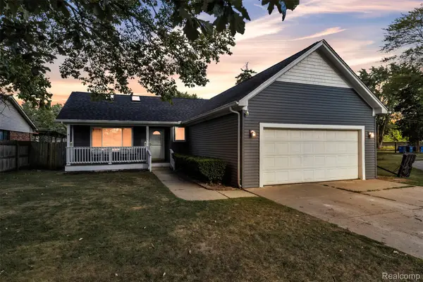 27116 Warner Avenue, Warren, MI 48092
