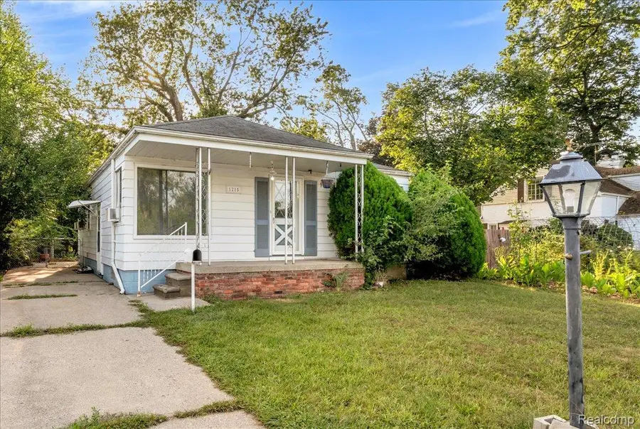 1215 Center Street, Inkster, MI 48141 - #3
