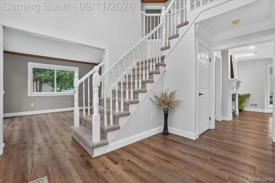 752 Cambridge Circle, Grand Blanc, MI 48439 - #3