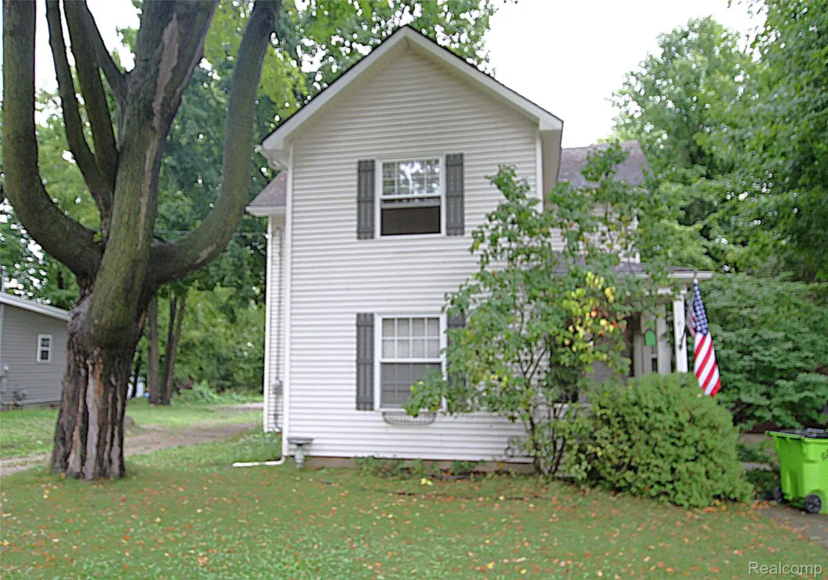 614 Hickory Street, Fenton, MI 48430 - #1