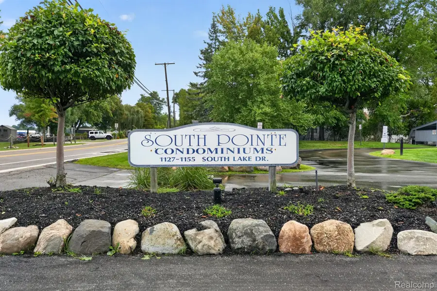 1127 South Lake Drive #117, Novi, MI 48377 - #2