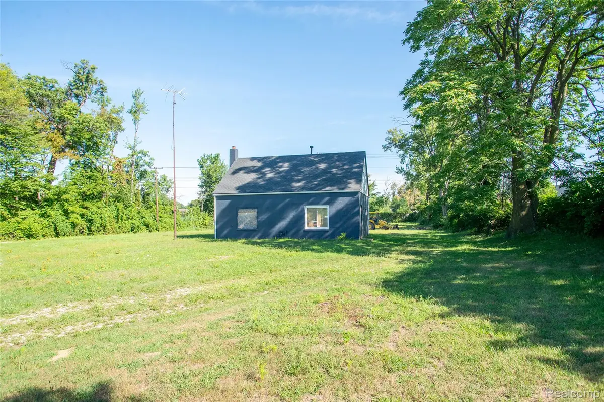 24078 Brest, Taylor, MI 48180 - #1