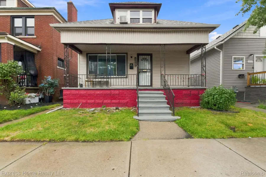 12062 Saint Aubin Street, Hamtramck, MI 48212 - #2