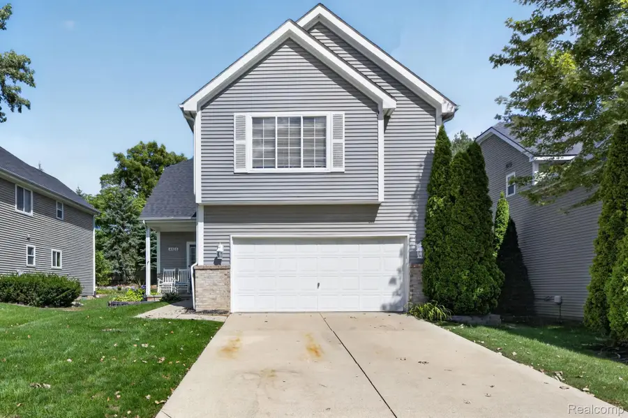 4586 Sunflower Circle, Clarkston, MI 48346 - #2