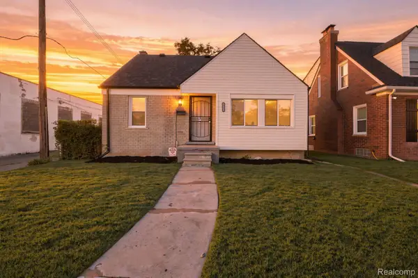19131 Stansbury Street, Detroit, MI 48235