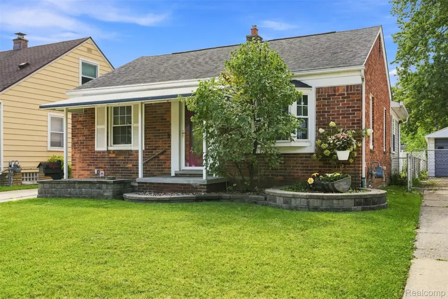 24911 Cooke Street, Dearborn, MI 48124 - #3