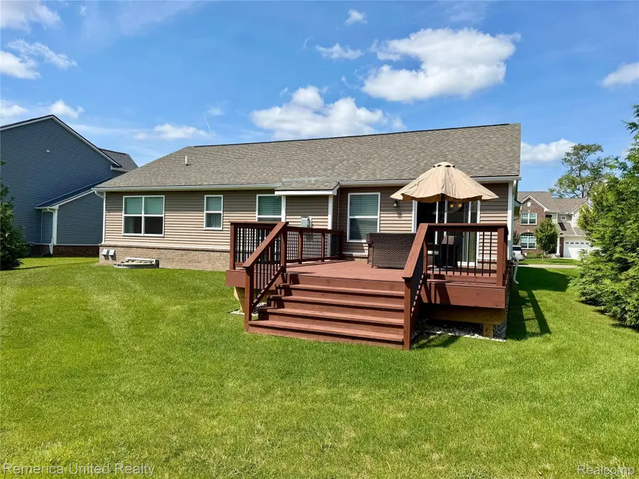 952 Preserve Lane, White Lake, MI 48386 - #2