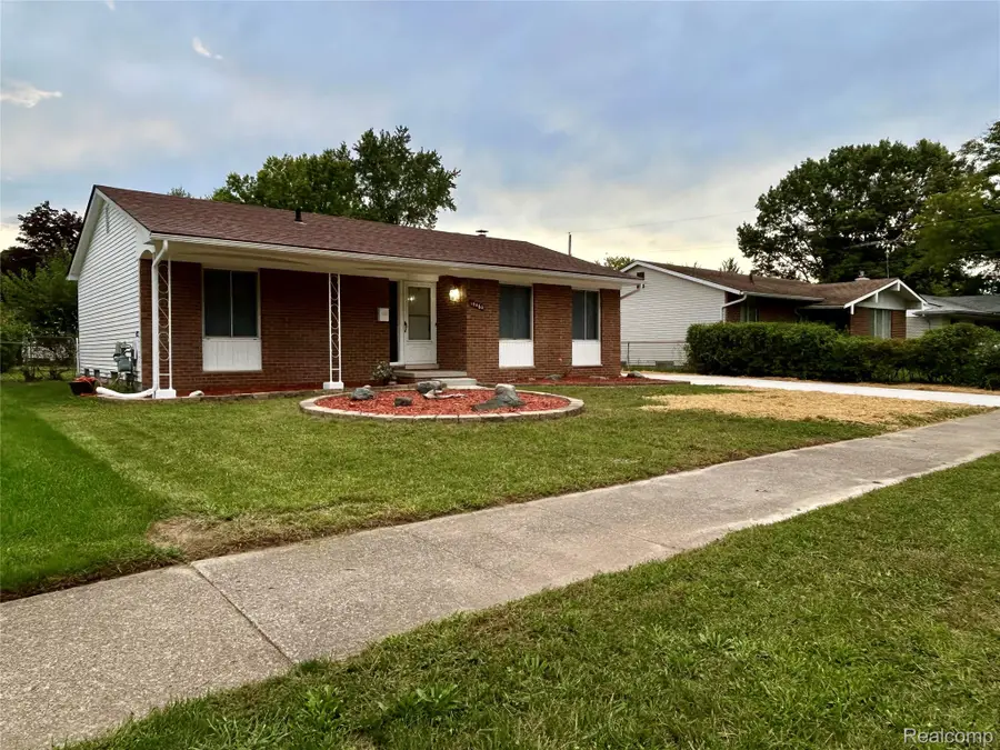 15460 Collins Street, Romulus, MI 48174 - #2