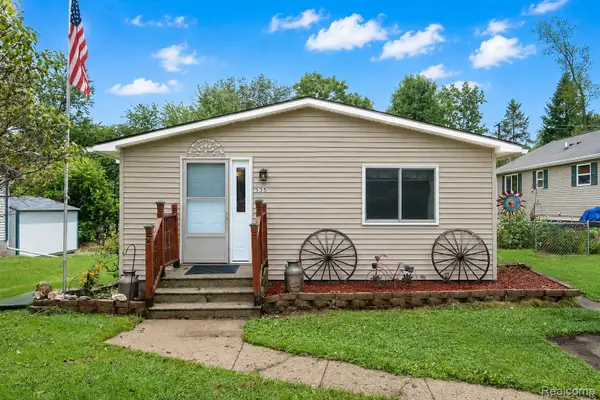 535 Snyder Road, Highland, MI 48357