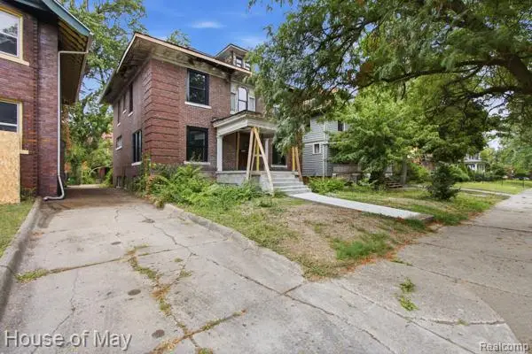 676 Atkinson Street, Detroit, MI 48202 - #1