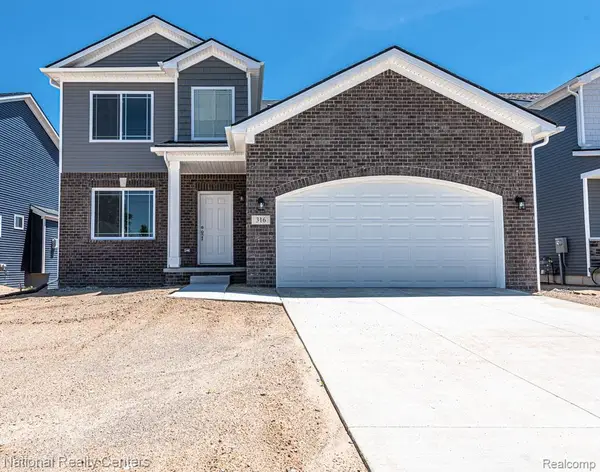 953 Guenevere Drive, Oxford, MI 48371