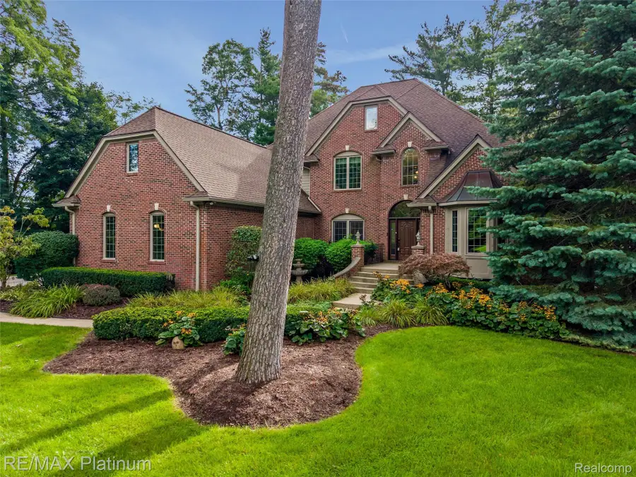 5405 Arbor Bay Court, Brighton, MI 48116 - #2