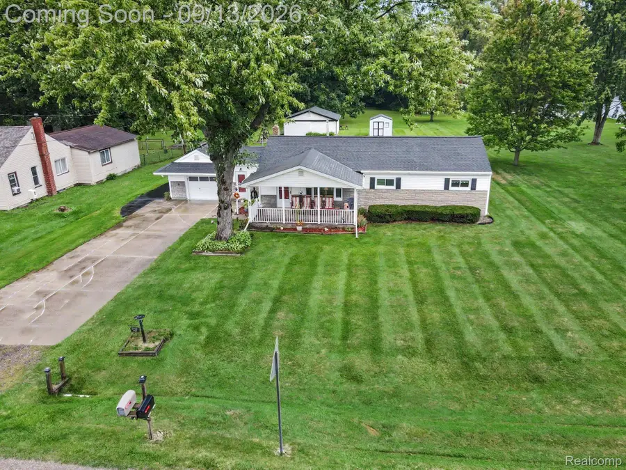 7121 E Carpenter Road, Davison, MI 48423 - #2