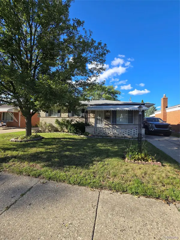 8465 Helen, CenterLine, MI 48015