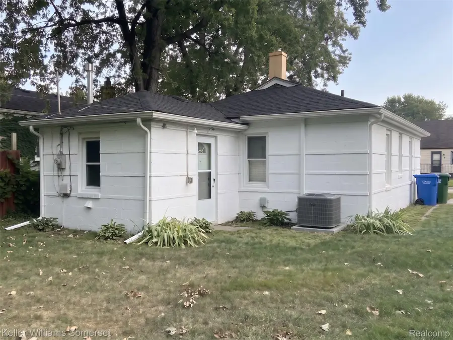 14219 Knox Avenue, Warren, MI 48089 - #2