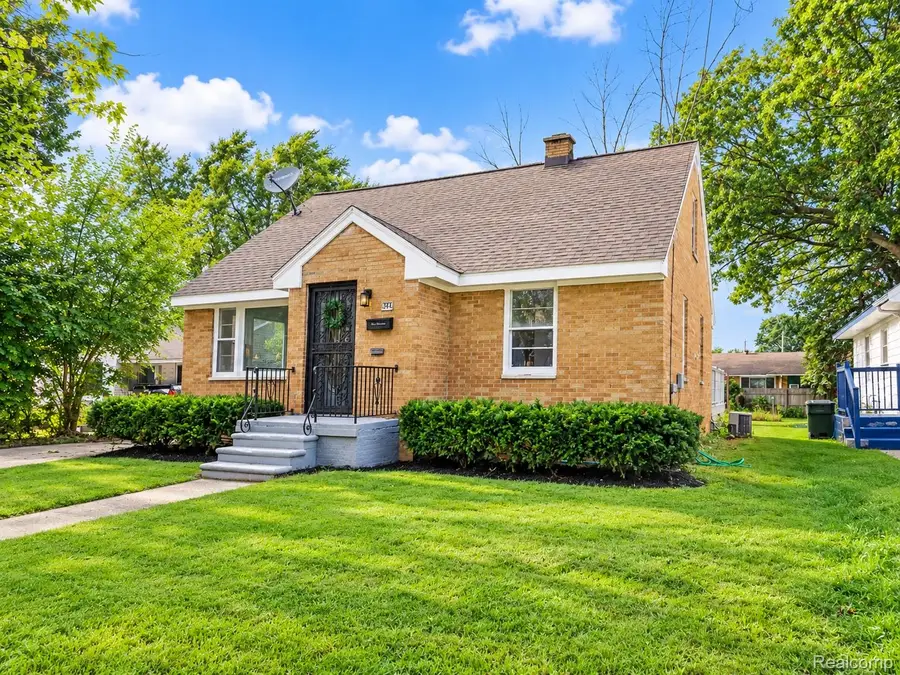 844 Amity Avenue, Muskegon, MI 49442 - #2