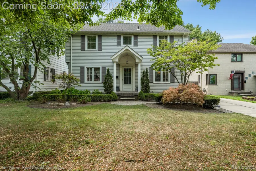 743 Rivard Boulevard, Grosse Pointe, MI 48230 - #2