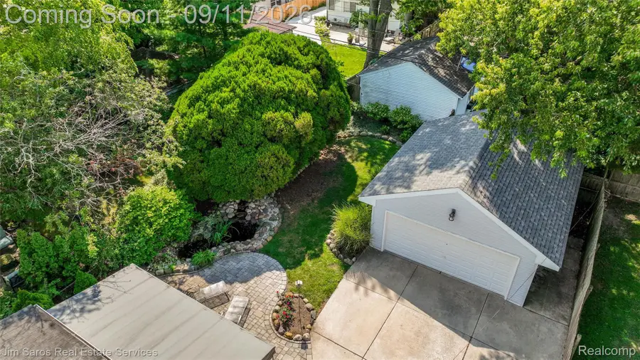 743 Rivard Boulevard, Grosse Pointe, MI 48230 - #3