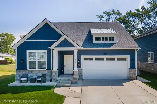579 S Bywood Avenue, Clawson, MI 48017