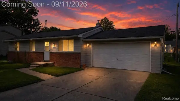 39483 Marne Avenue, SterlingHeights, MI 48313