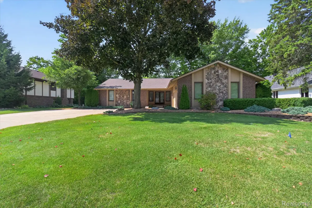 21975 Meridian Lane, Novi, MI 48375 - #1