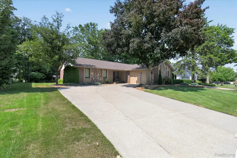 21975 Meridian Lane, Novi, MI 48375 - #2