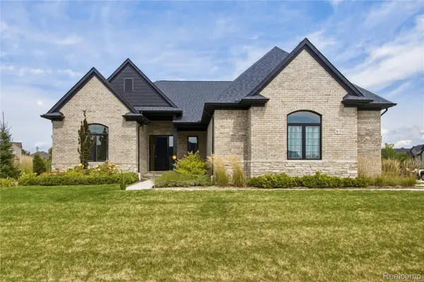 850 Marlayna Drive, Oxford, MI 48371