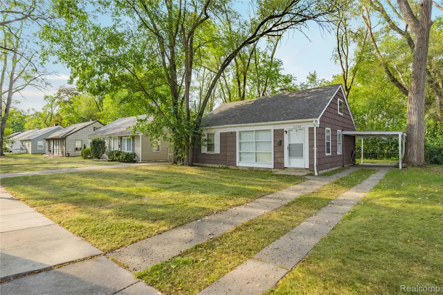 10720 Albany Street, Oak Park, MI 48237 - #3