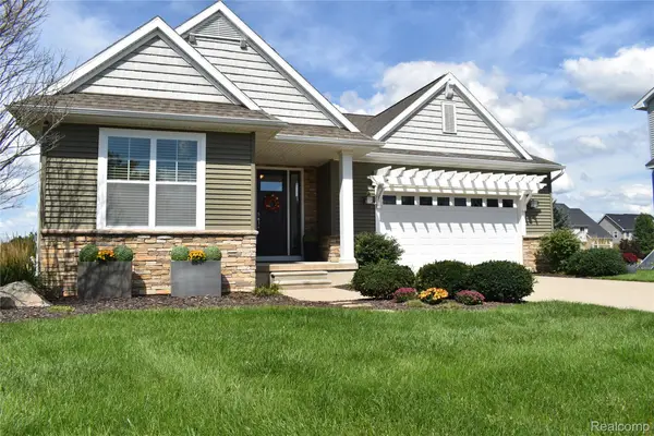 1281 Cambridge Circle, Williamston, MI 48895