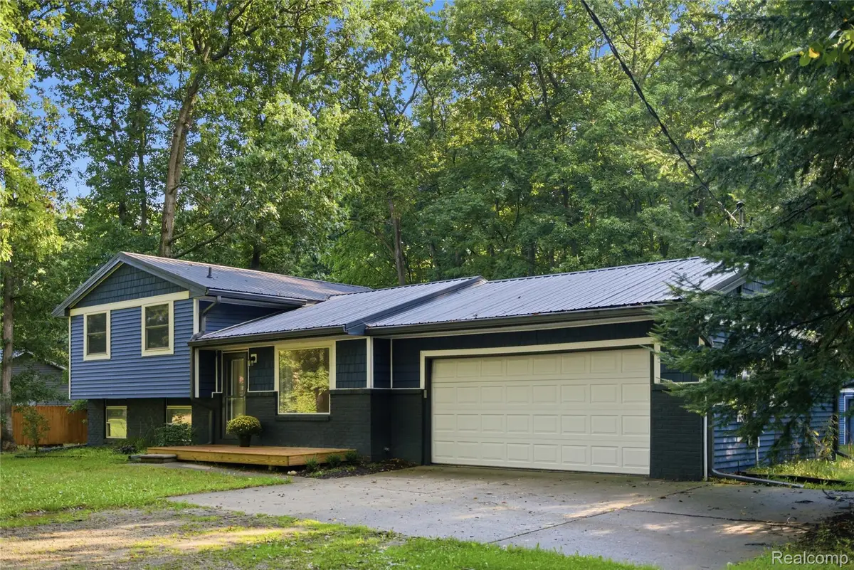 19305 Taylor Lake Road, Holly, MI 48442 - #1