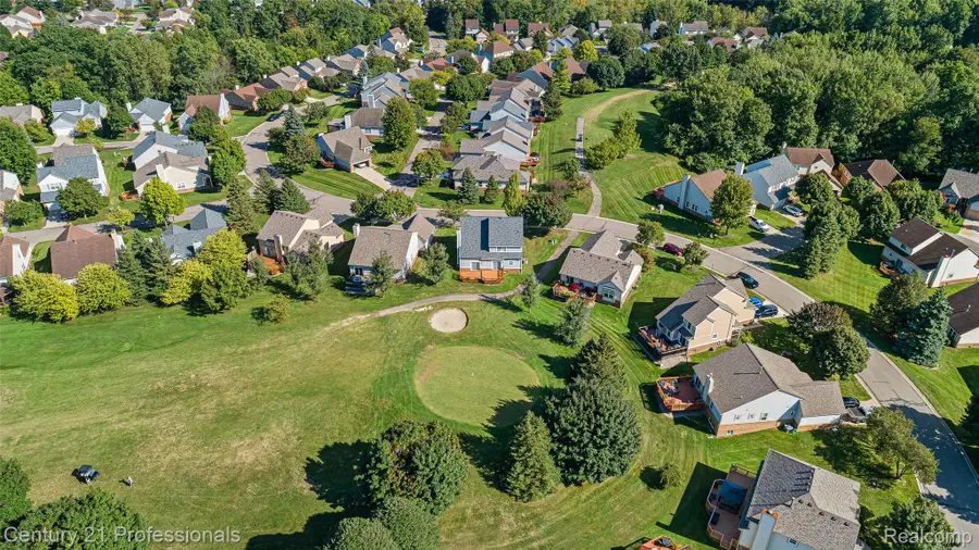30924 Tanglewood Drive, Novi, MI 48377 - #3
