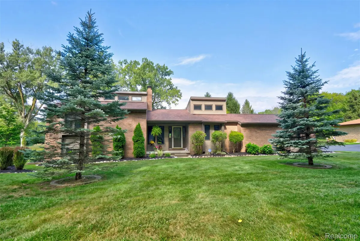 2363 N Linden Road, Flint, MI 48504 - #1