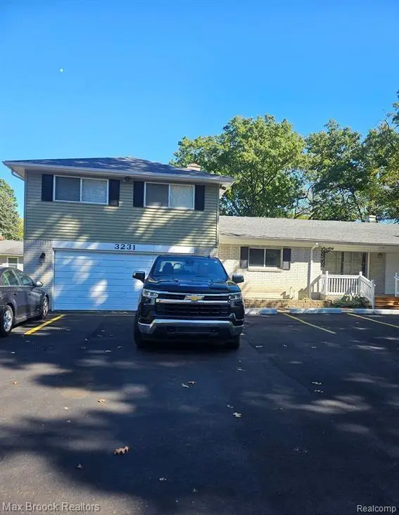 3231 Union Lake Road, Commerce Township, MI 48382 - #1