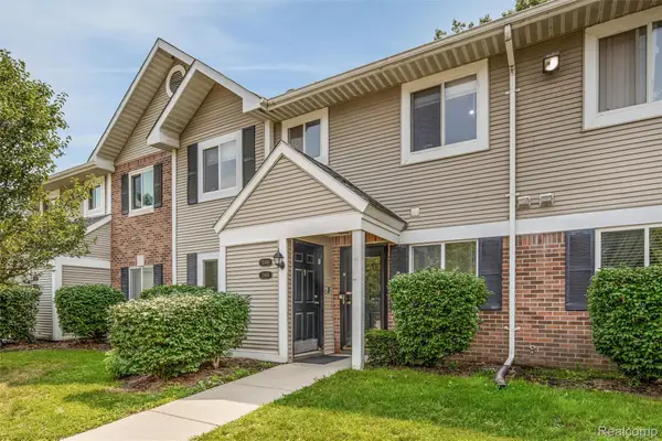 31444 Orchard Creek, FarmingtonHills, MI 48334