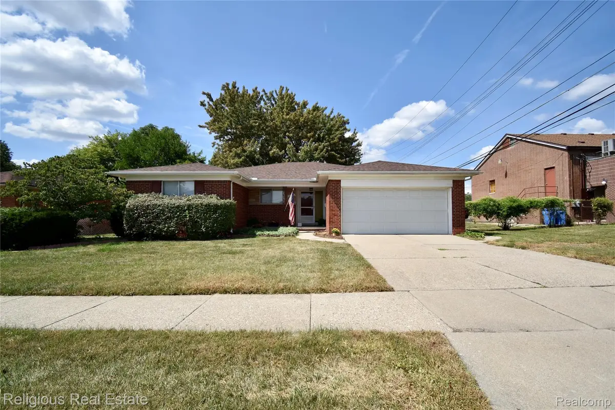6221 Mayburn Street, Dearborn Heights, MI 48127 - #1