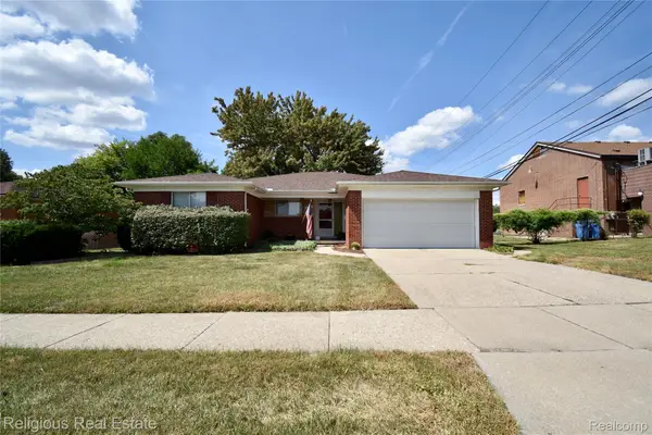 6221 Mayburn Street, DearbornHeights, MI 48127