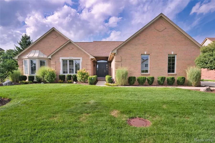 5271 Vineyards Boulevard, Sterling Heights, MI 48314 - #2