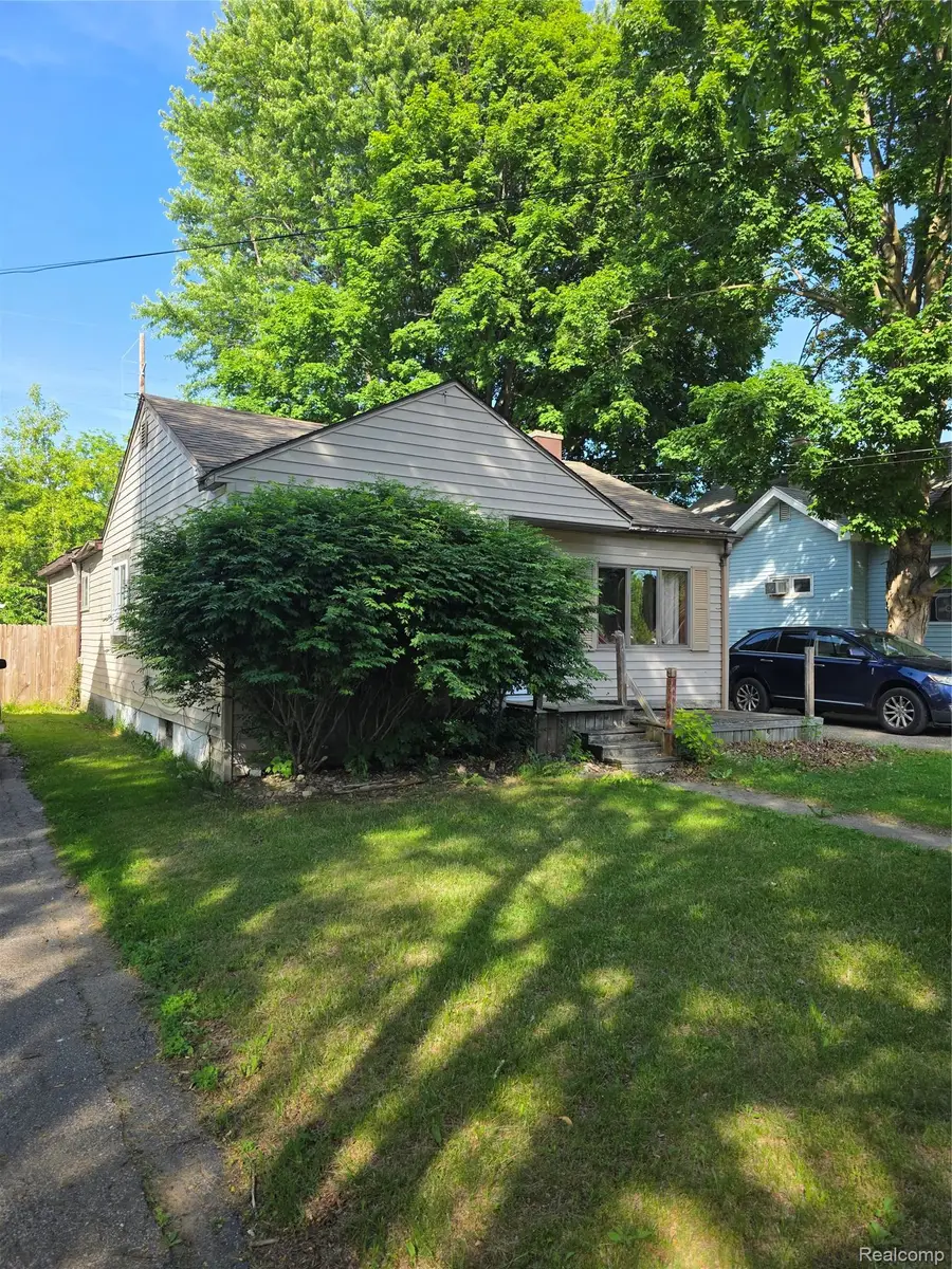 4217 Pengelly Road, Flint, MI 48507 - #2