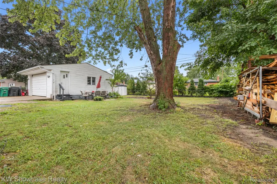 30553 Barton Street, Garden City, MI 48135 - #3