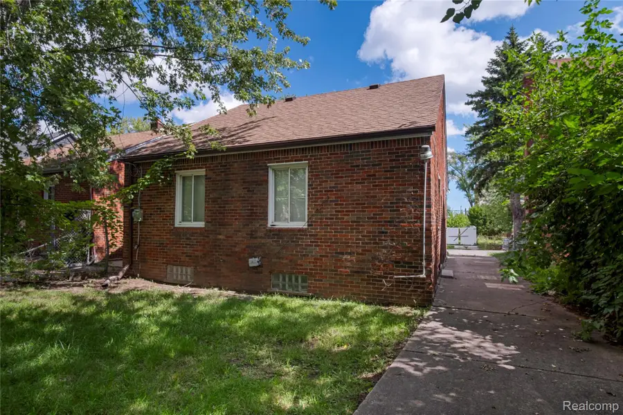 19423 Spencer Street, Detroit, MI 48234 - #2