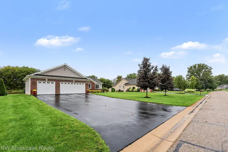 349 Corkwood Drive, Oxford, MI 48371 - #2