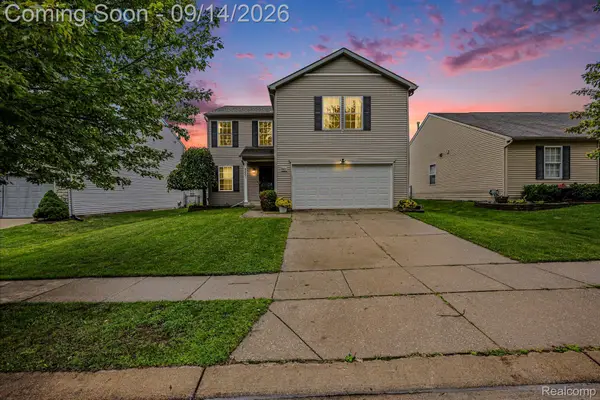 8601 Kalamazoo River Drive, Fowlerville, MI 48836